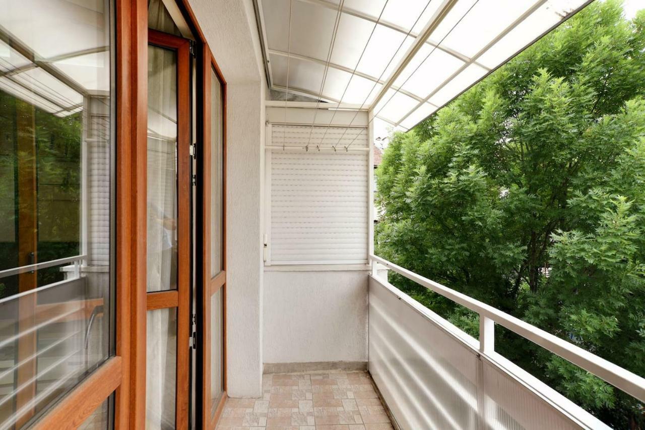 Spacious And Stylish Apartment In The Heart Of Sofia Plus Parking Dış mekan fotoğraf